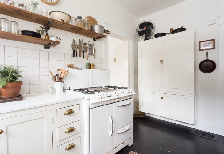 The Pros and Cons of New and Vintage Ranges The Kitchn